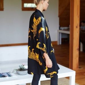 Emerson Fry XS/S Fete Kimono- Black Tiger